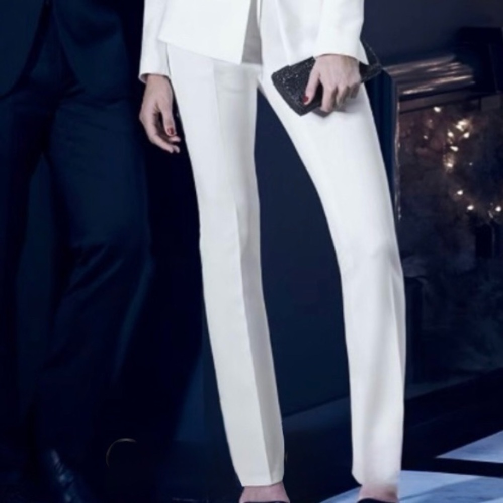 White House Black Market The Slim Pant Flare Ecru 2 NWT